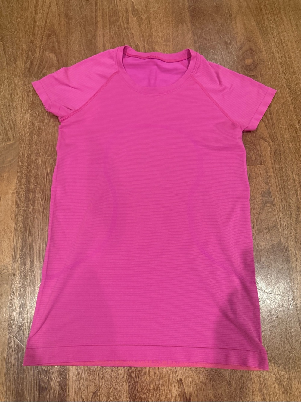 Lululemon Swiftly Short Sleeve Tee Hip Length (fiusha)